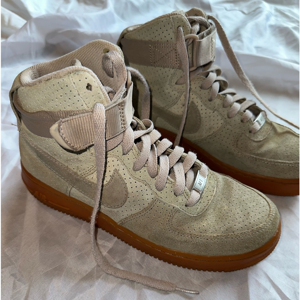 Nike WMNS Air Force 1 High Suede Grey with Gum Bottomed Soles US 9